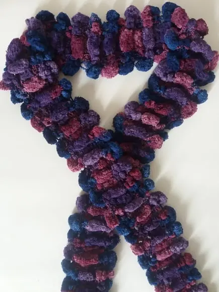 cachecol em Tricô de pompom