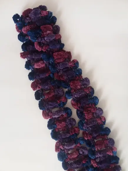 cachecol em Tricô de pompom
