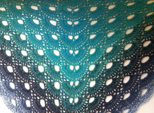 Xale, Lenço Degrade Azul com Tassel