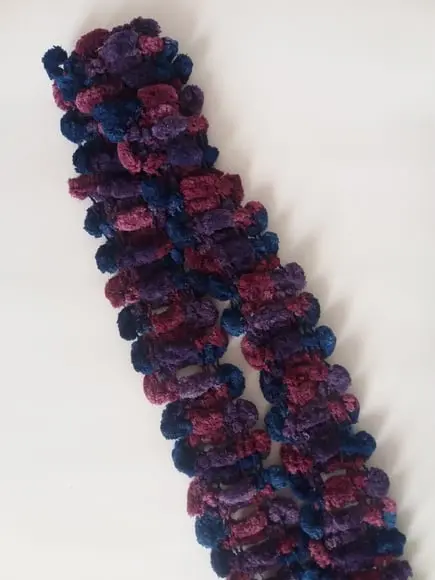 cachecol em Tricô de pompom
