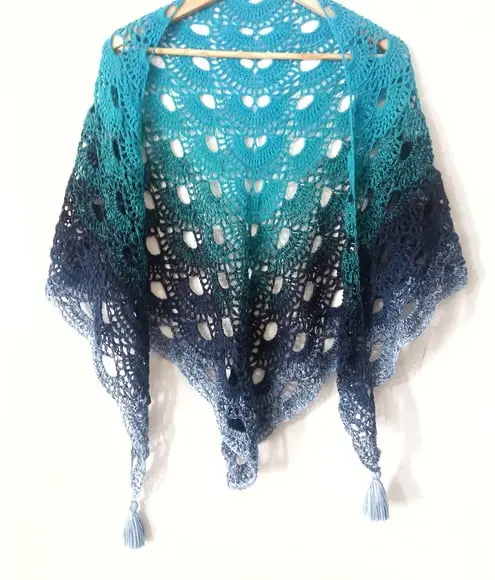 Xale, Lenço Degrade Azul com Tassel