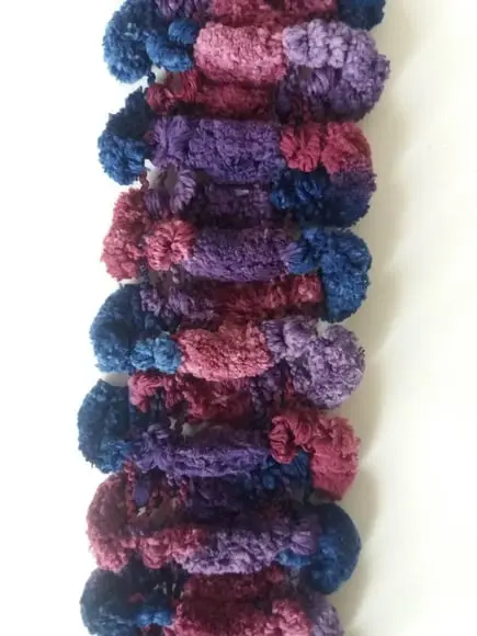 cachecol em Tricô de pompom