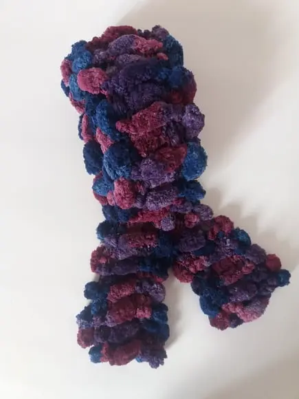 cachecol em Tricô de pompom