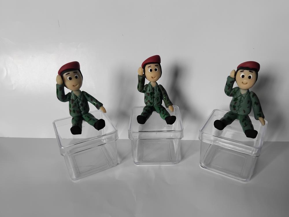 Caixa acrílica 5x5 temática soldadinhos exército