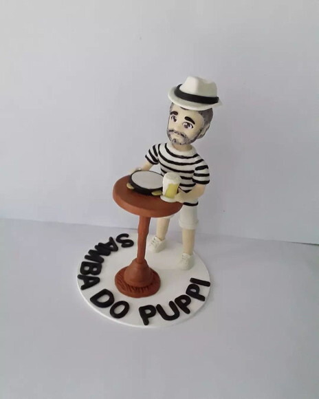 Boneco Caracterizado em Biscuit