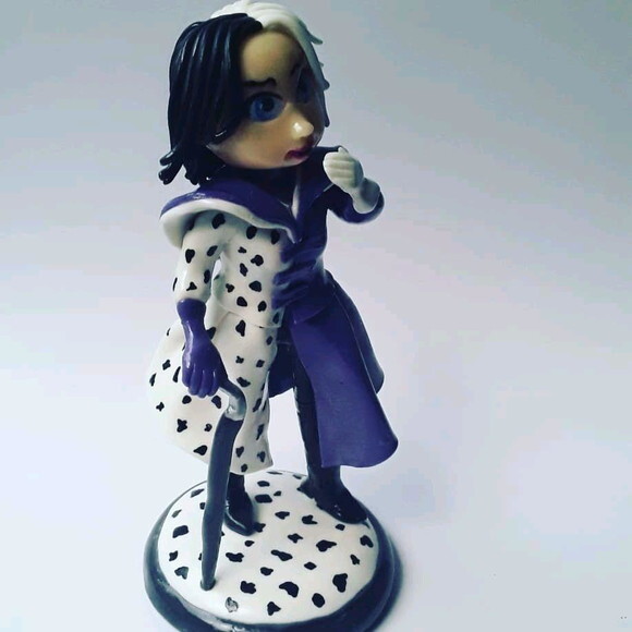 Boneca colecionável Cruella