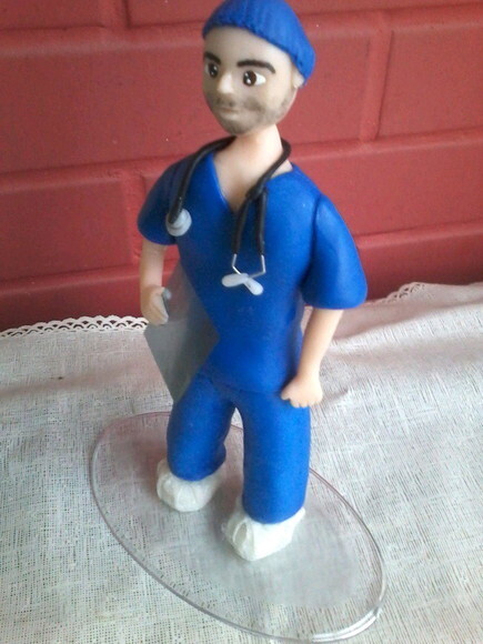 Boneco em biscuit radiologia/medicina