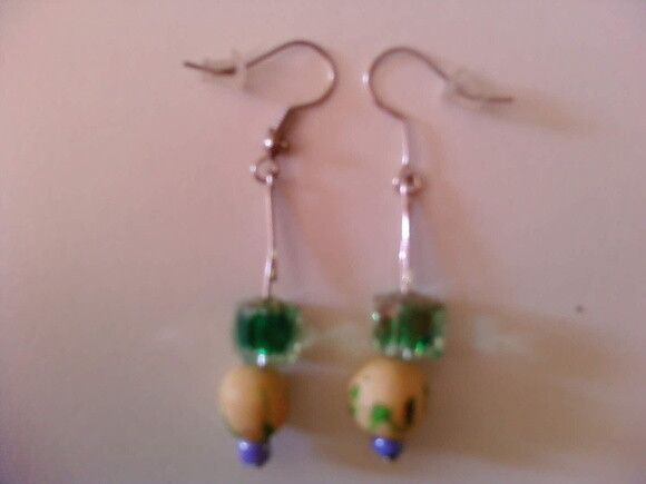 Brinco em biscuit