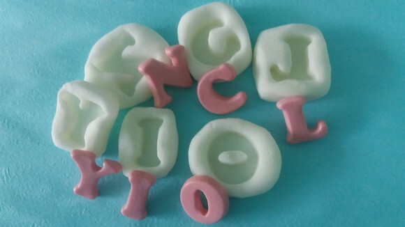 Forma de silicone Letra