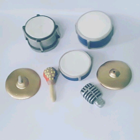 Instrumentos musicais em biscuit