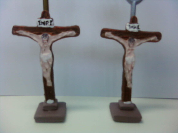 Lembrancinha Religiosa/ Crucifixo com 15 Unidades