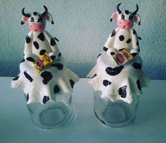 Par de potes vaquinha em biscuit