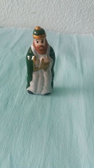 Os 3 Reis magos miniatura em biscuit