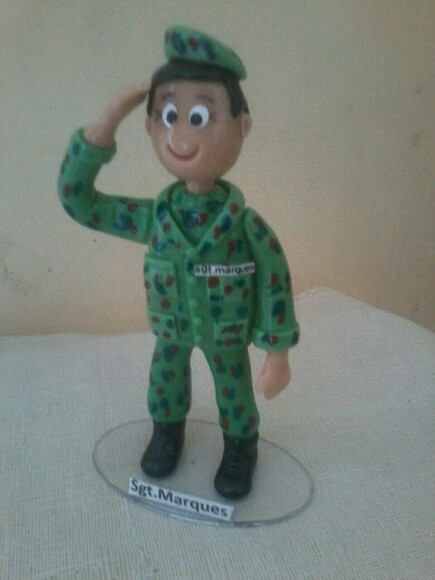Topo de bolo /enfeite de mesa exército