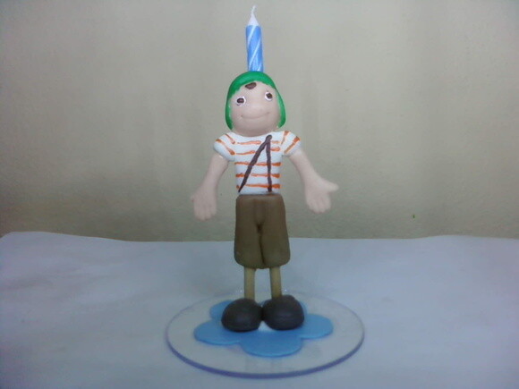 Topo de bolo com vela-Turma do Chaves