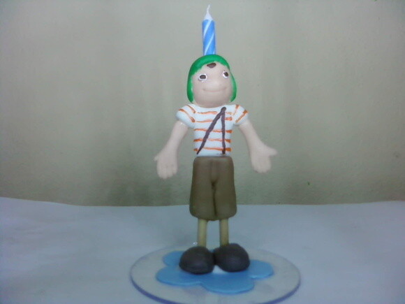 Topo de bolo com vela-Turma do Chaves