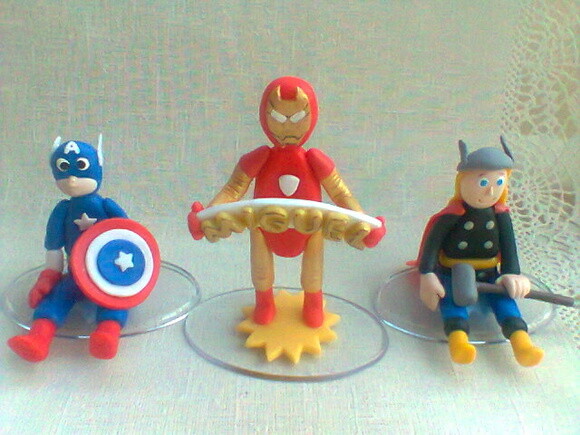 Topo de bolo vingadores-5 unidades