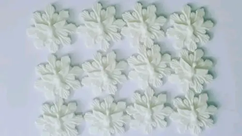 Apliques divino Espírito Santo em biscuit