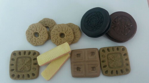 Aplique biscoitos em biscuit