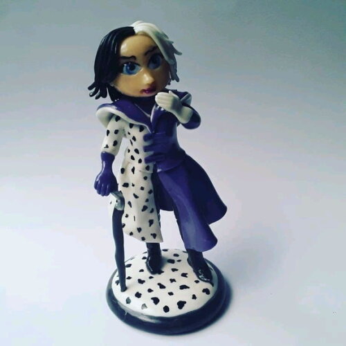 Boneca colecionável Cruella