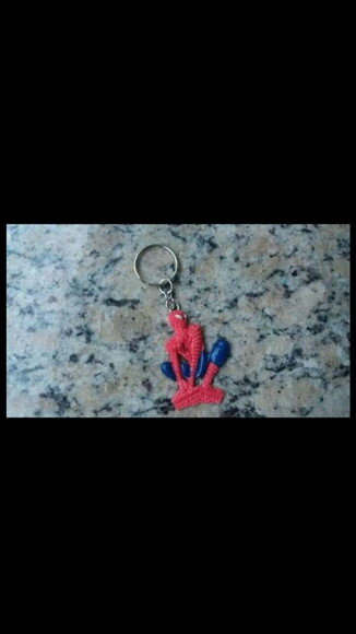 Chaveiro homem aranha em biscuit