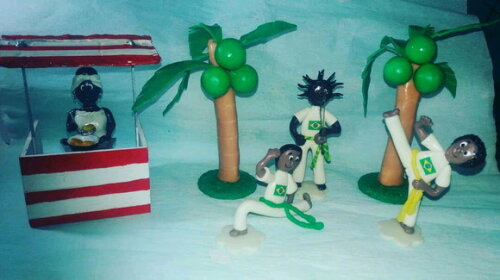 Enfeite de mesa ou para maquete capoeira/Bahia