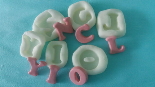 Forma de silicone Letra