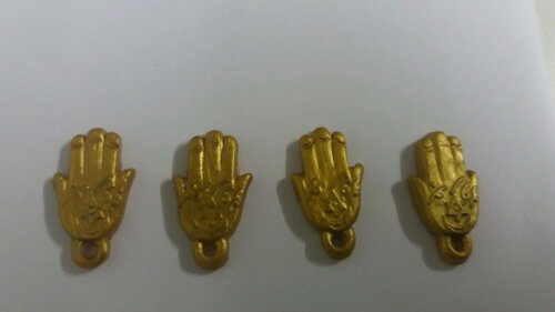 Hamsa pingente em biscuit