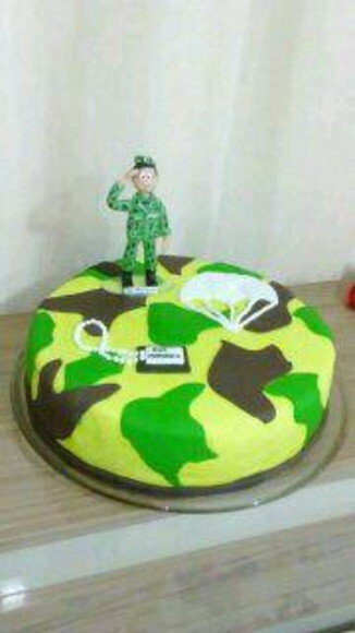 Topo de bolo /enfeite de mesa exército