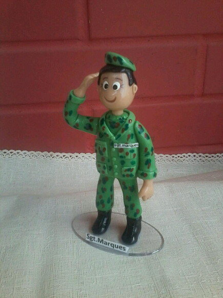 Topo de bolo /enfeite de mesa exército