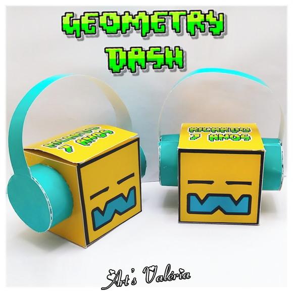 Caixa Cubo com Fone de Ouvido Geometry Dash