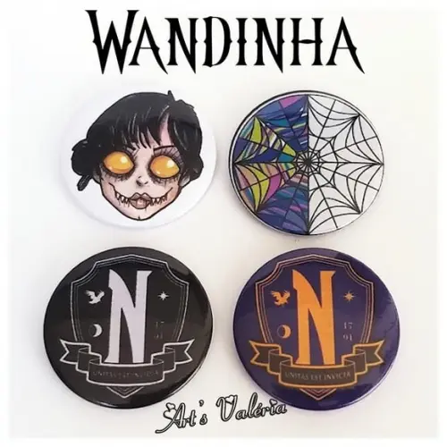 Bóton Wandinha Addams - Wednesday - Valor Unitário