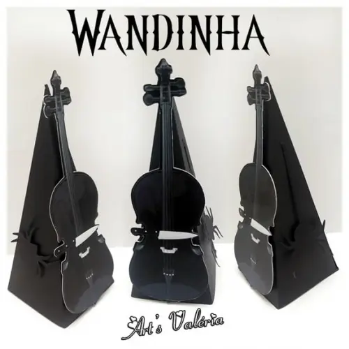 Caixa Pirâmide Violoncelo Wandinha Addams- Wednesday