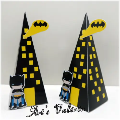Caixa Piramide Prédio do Batman