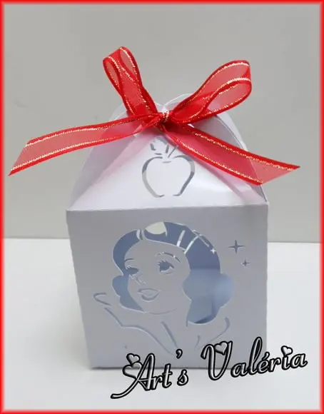 Caixinha com Recorte Branca de Neve