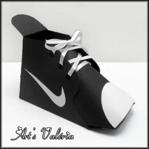 Caixinha Tênis Nike