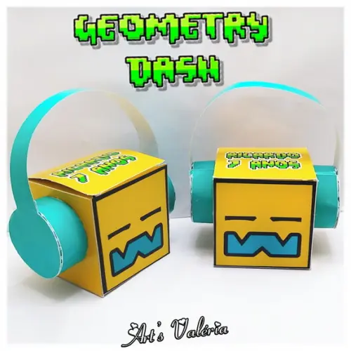 Caixa Cubo com Fone de Ouvido Geometry Dash