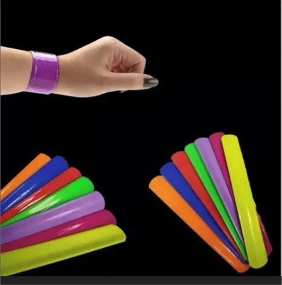 20 Pulseiras Bate Enrola 22cm