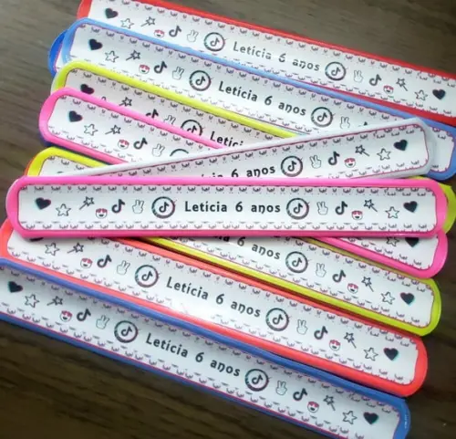 250 Pulseiras Bate Enrola Personalizada