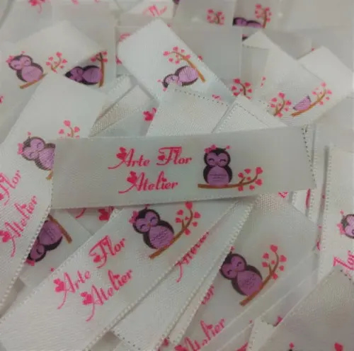 300 Etiquetas de Cetim Personalizadas 15 mm