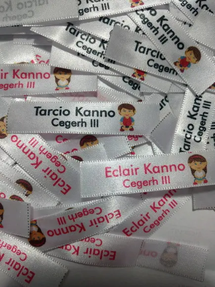 50 Etiquetas de Cetim Personalizadas 15mm