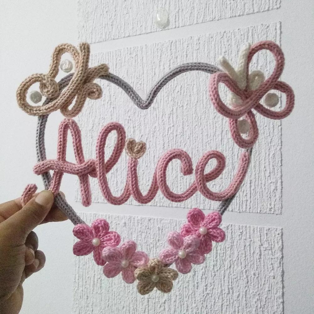 Porta maternidade tricotin coração personalizado menina