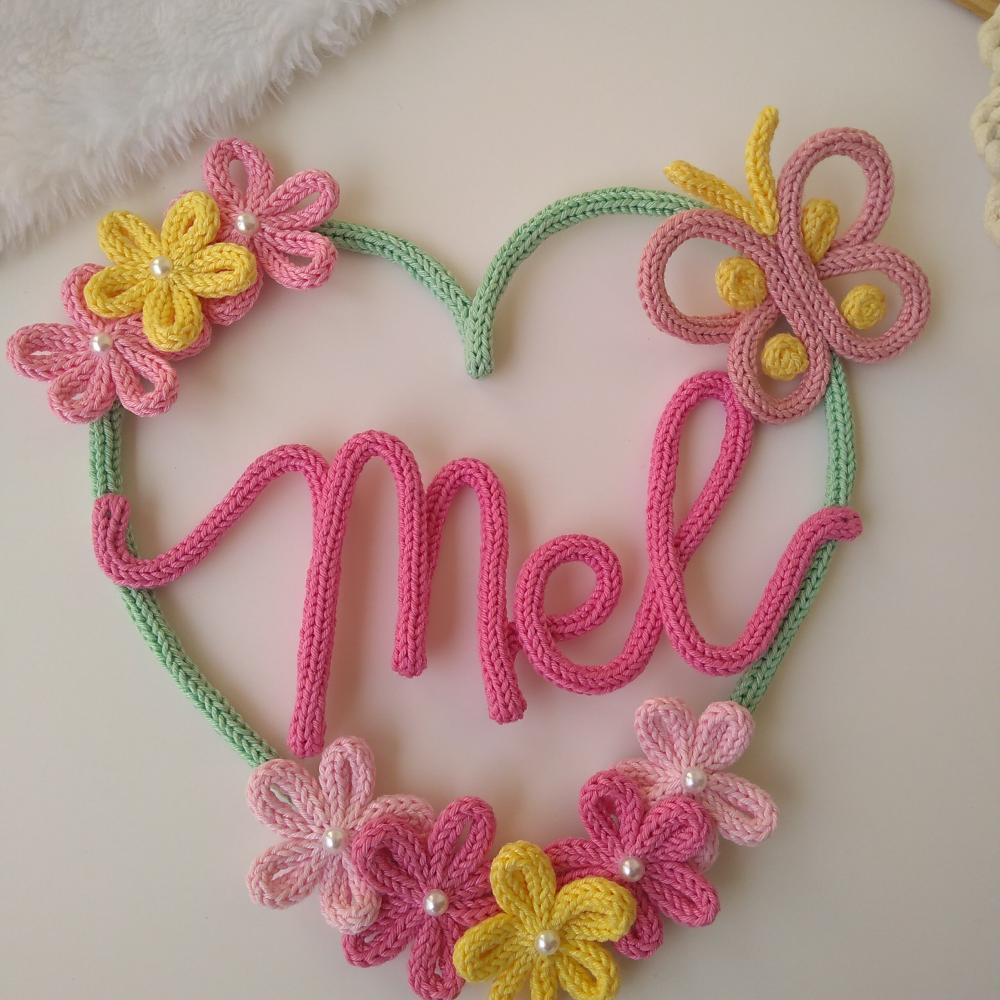 Porta maternidade tricotin coração personalizado menina