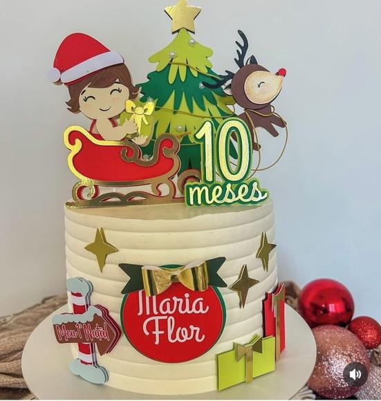 Topo de Bolo Menina Bebê Trenó