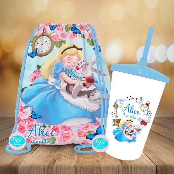 Mochilinha e Copo Twister Alice no Pias das Maravilhas