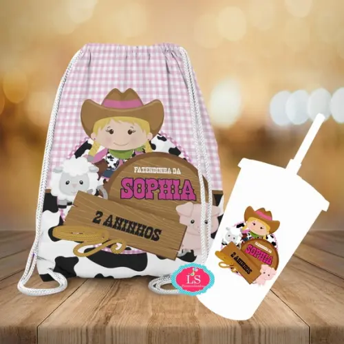Mochilinha e Copo Twister Fazendinha Menina