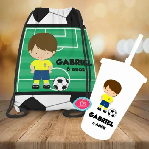 Mochilinha e Copo Twister Futebol