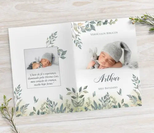 Mini Bíblia Personalizada com Fotos do Bebê