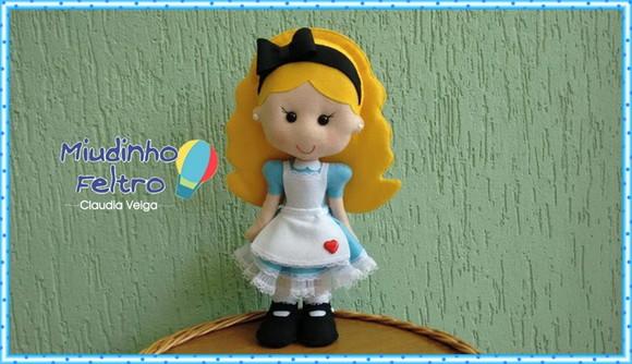 Alice no Páis das Maravilhas em Feltro