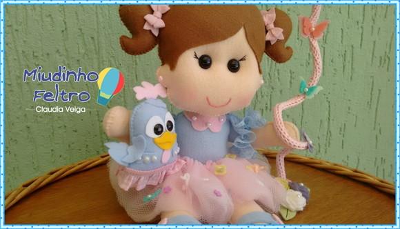 Boneca Galinha Pintadinha